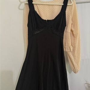 Elegant Black Lace Trim Nightgown